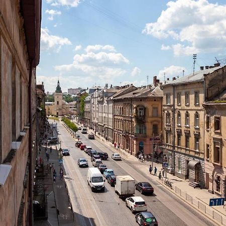 Royal Vip Apartment On Gorodotska 31 リヴィウ エクステリア 写真