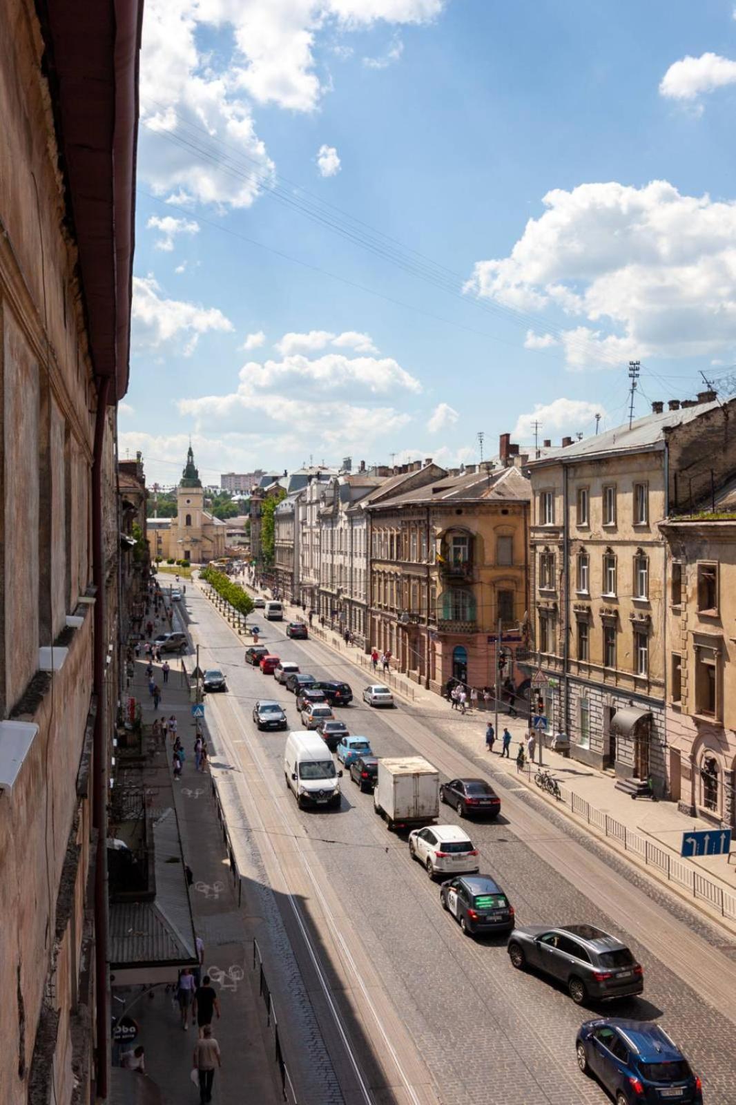 Royal Vip Apartment On Gorodotska 31 リヴィウ エクステリア 写真